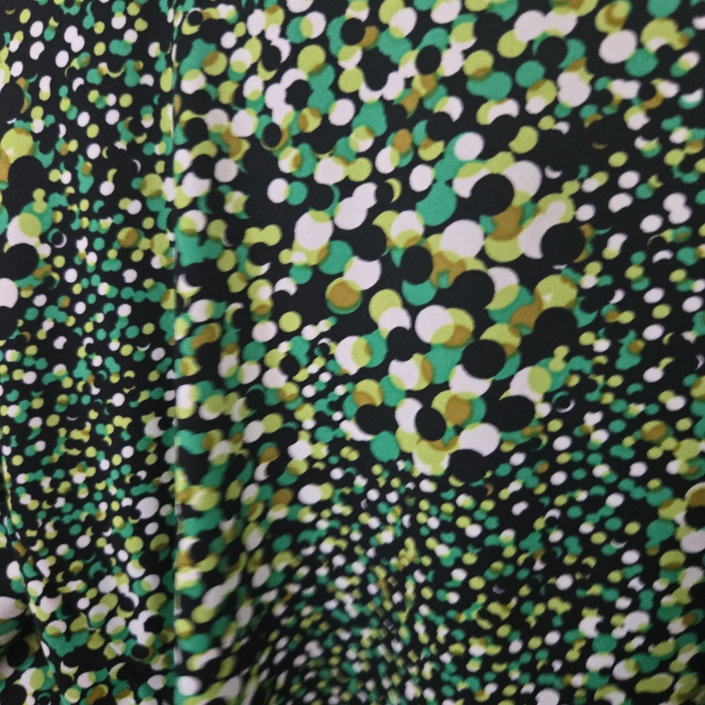 🌿 Notations Green Abstract Print Button Front Bl… - image 4